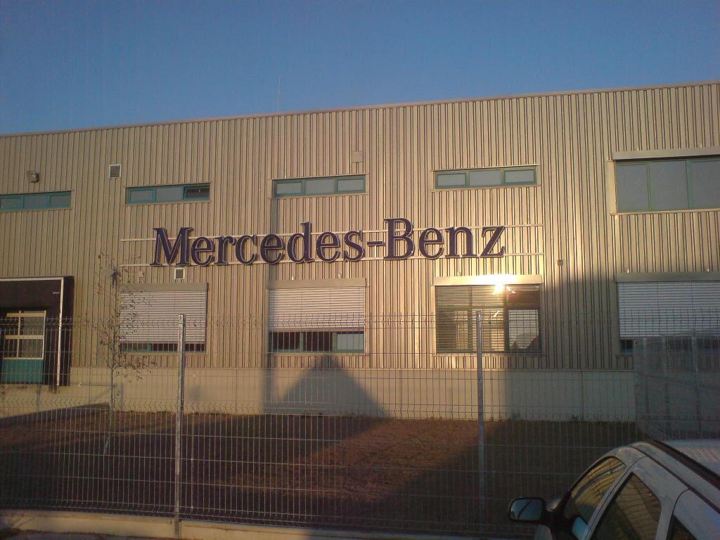Mercedes-Benz Oktatóközpont Kecskemét